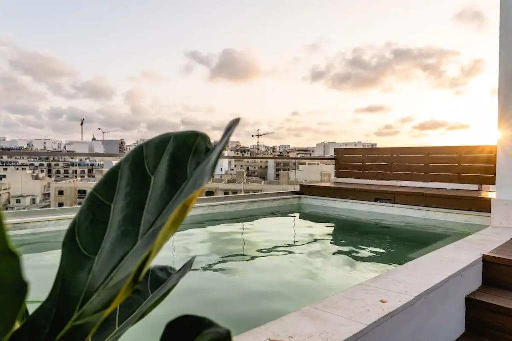 דירות מסידה Luxurious & Stylish Penthouse With Private Pool מראה חיצוני תמונה